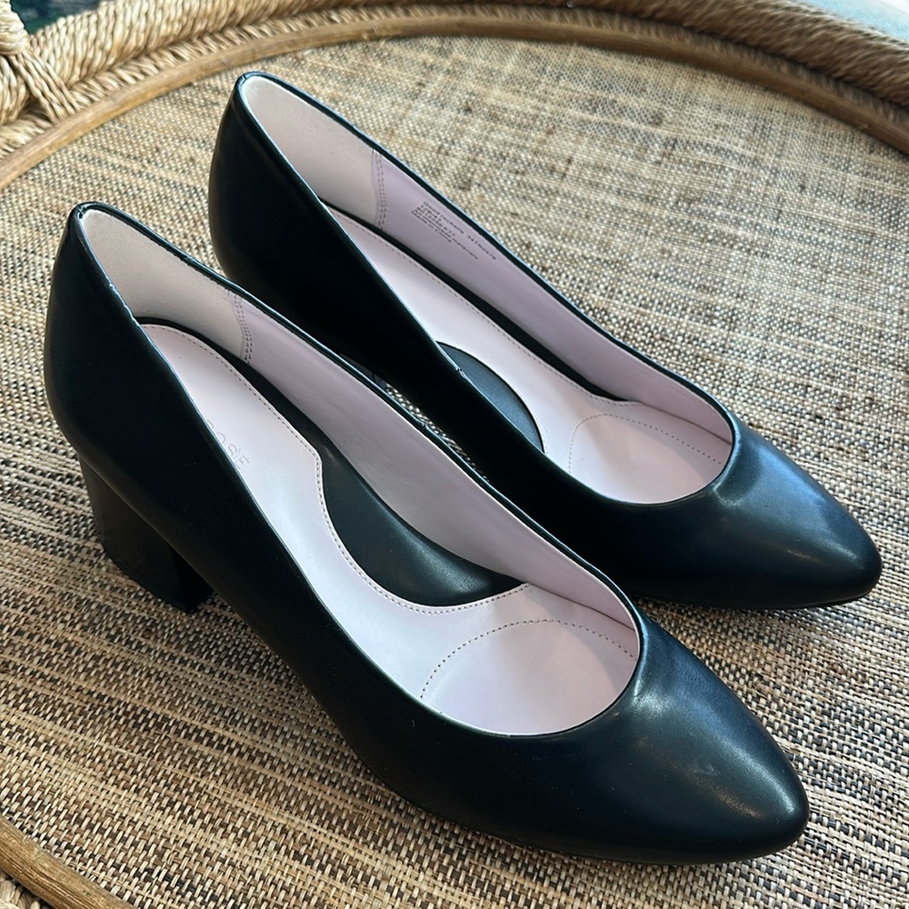 Taryn Rose Black Leather Block Heel Pumps with Pink Interior